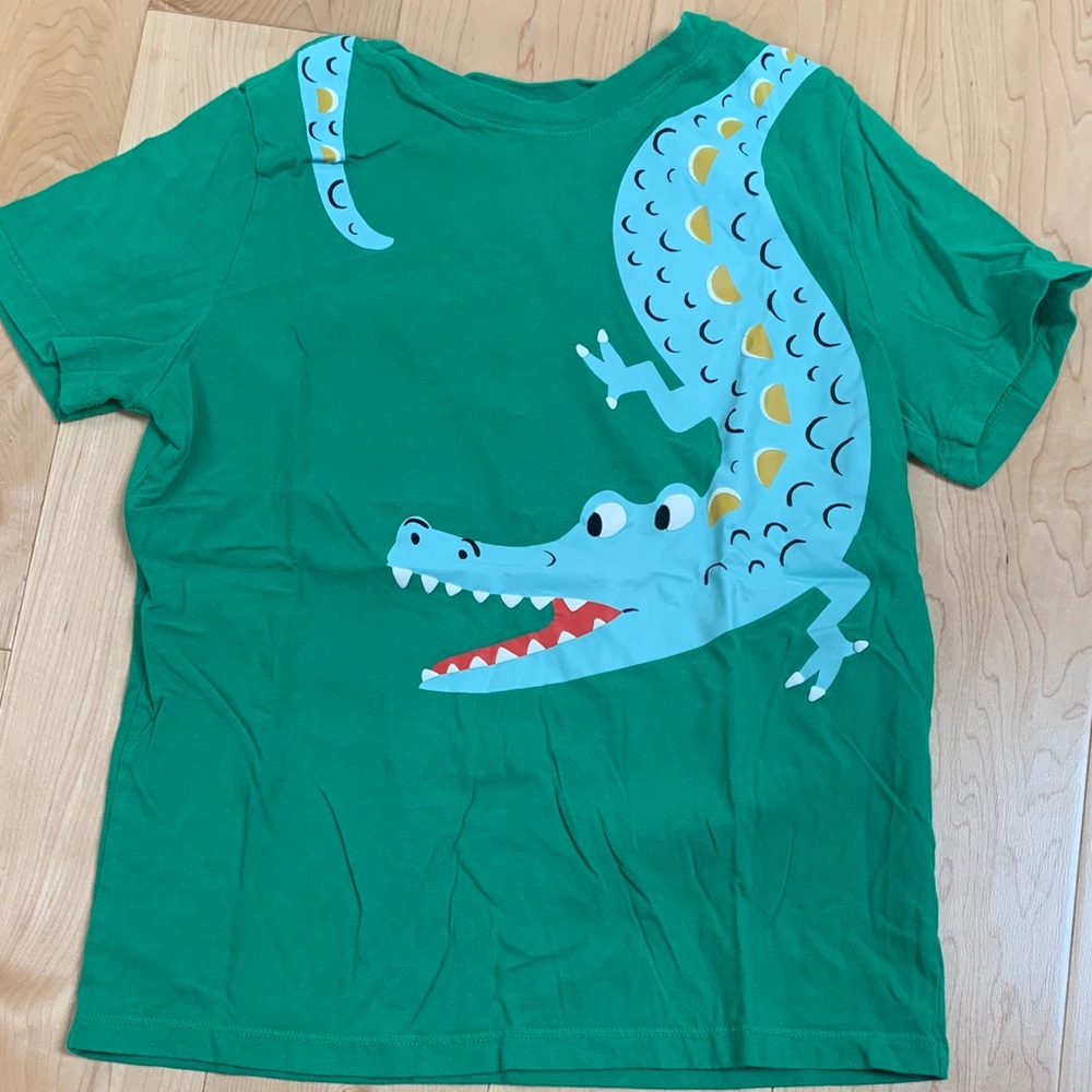 Hanna Andersson Green Tee with Big Blue Crocodile Print